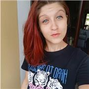 La docente Ylenia insegnerà l'italiano